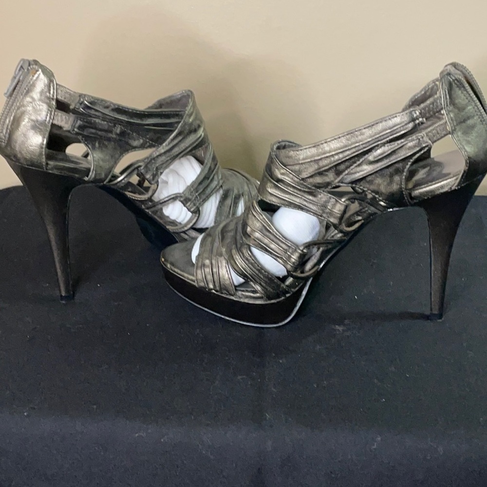 Heeled strappy booties